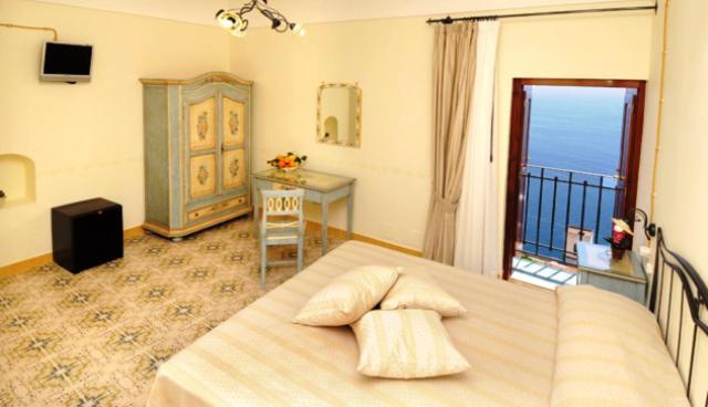 Locanda Degli Dei Praiano Bagian luar foto